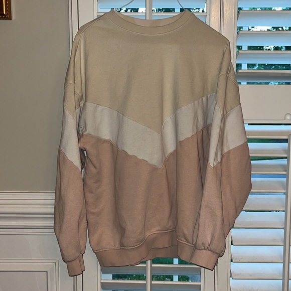 H&M Colorblock/Chevron Sweatshirt - Picture 8 of 9